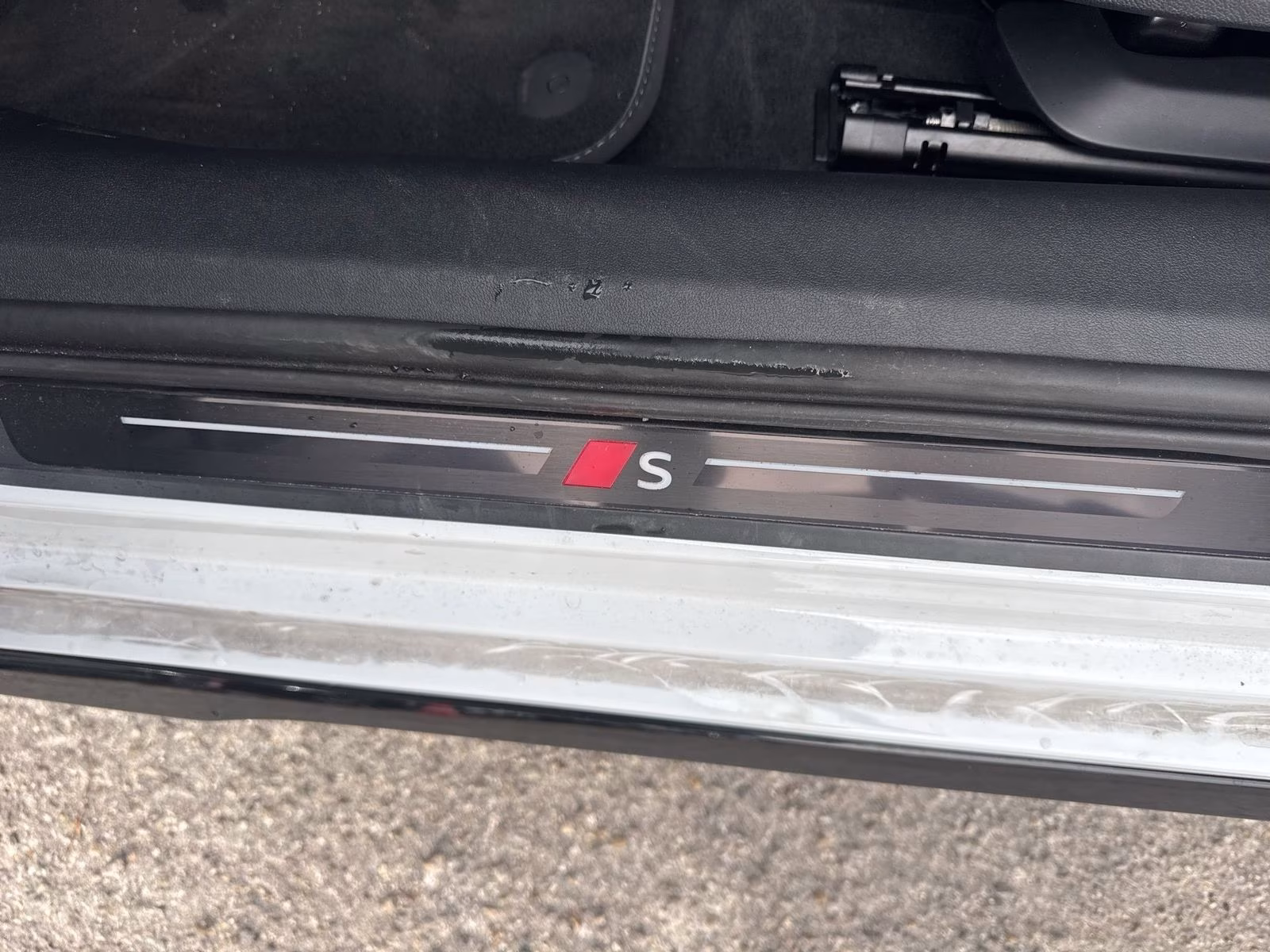 Audi A6 Avant TFSI S line edition one Tech pro MATRIX
