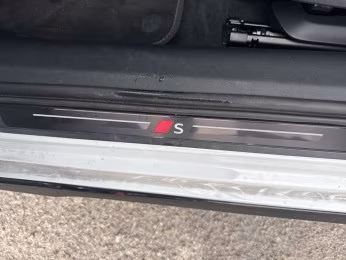 Audi A6 Avant TFSI S line edition one Tech pro MATRIX