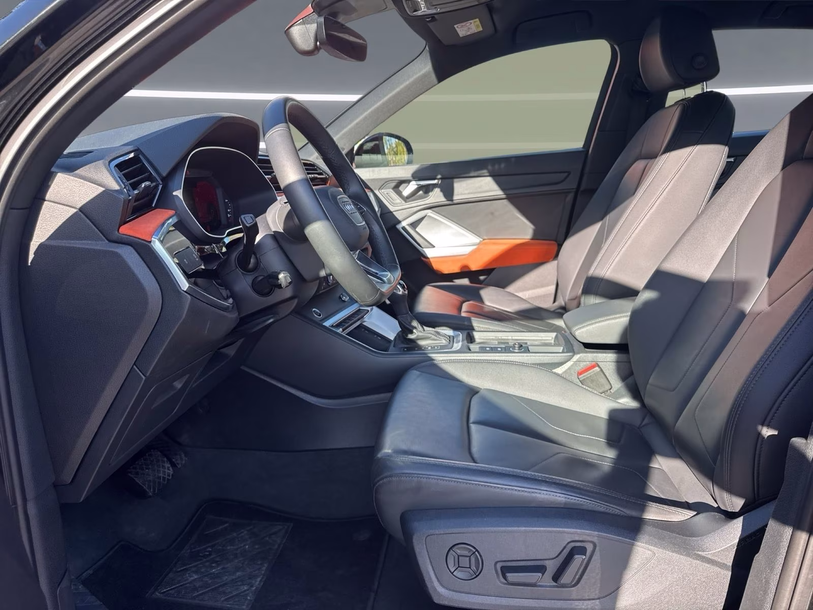 Audi Q3 Sportback 40 TFSI qu S line Kam PDC Navi+ 18"