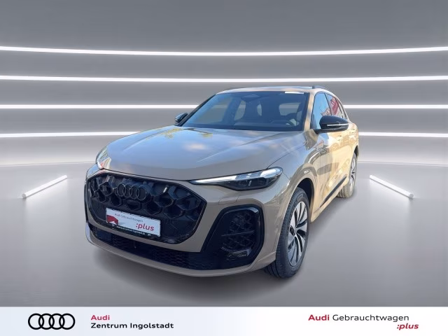 Audi Q5 TFSI S line Tech pro AHK PANO MATRIX 360° 19&amp;quot;