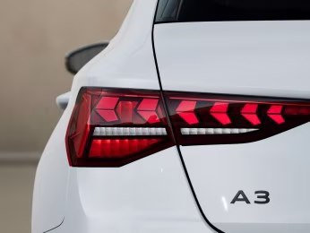 Audi A3 Sportback TFSI e advanced LED KAMERA ACC SHZ