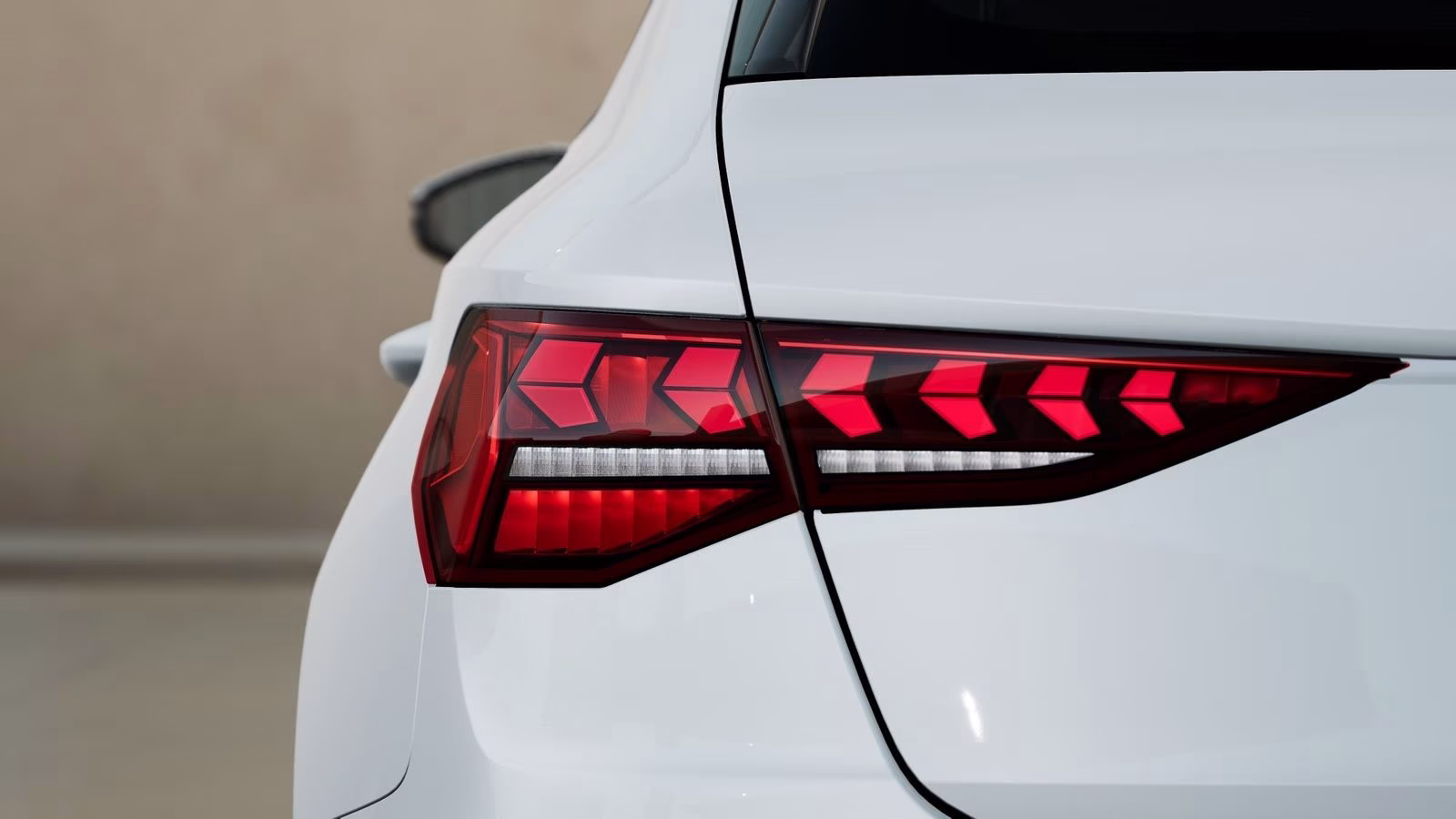 Audi A3 Sportback TFSI e advanced LED AHK KAMERA ACC