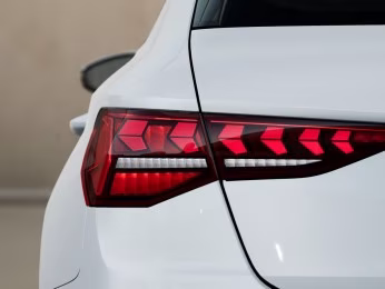 Audi A3 Sportback TFSI e advanced LED AHK KAMERA ACC