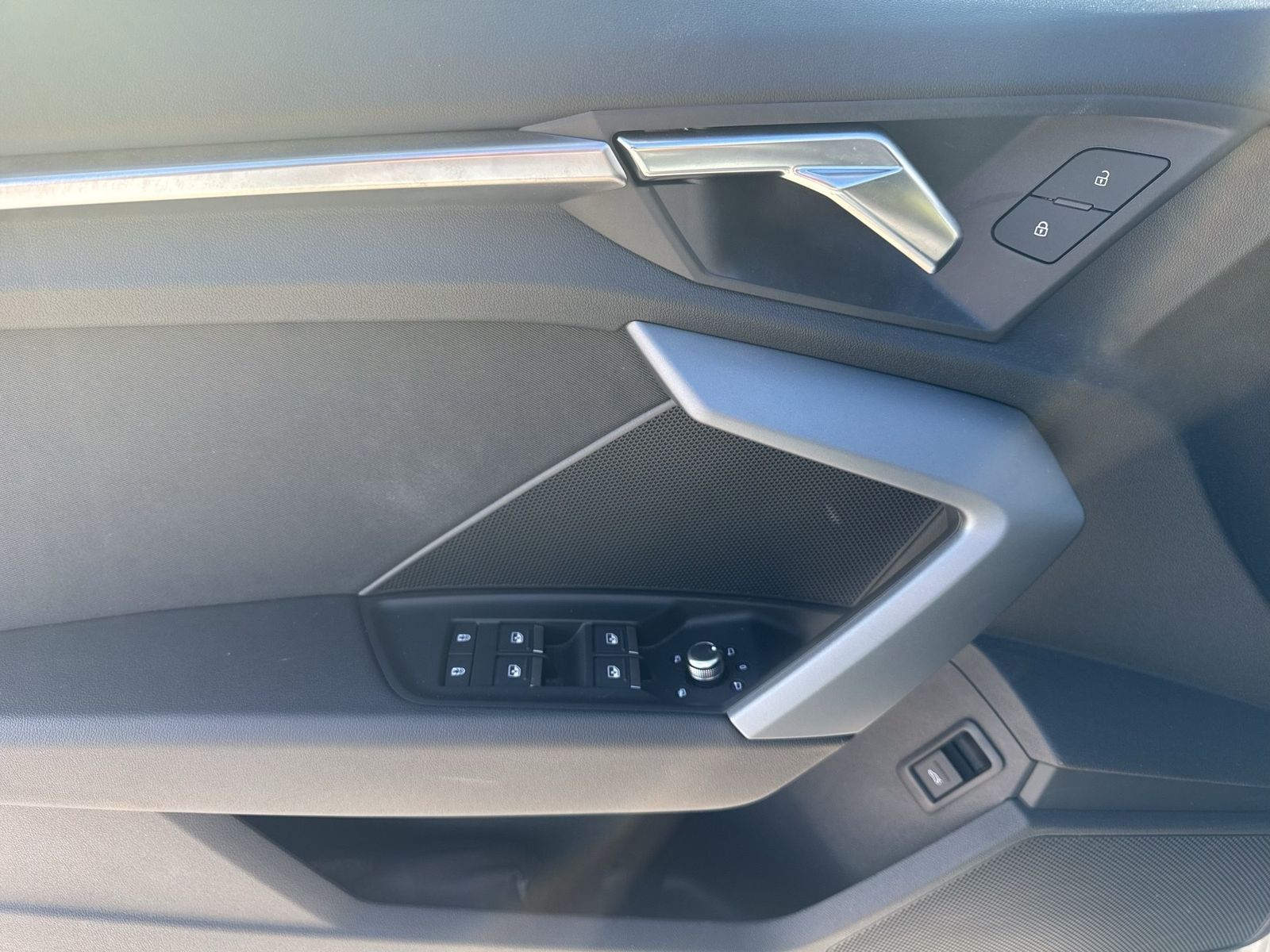 Audi A3 allstreet TDI AHK PDC+ 360° LED NAVI+ SHZ 18"