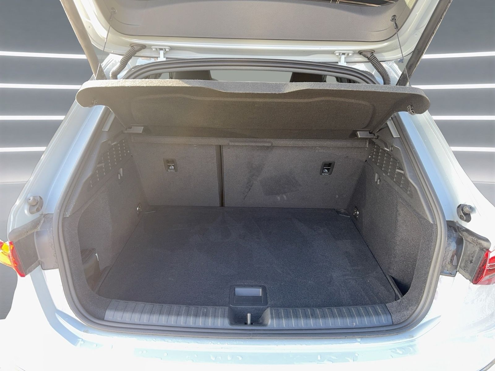 Audi A3 allstreet TDI AHK PDC+ 360° LED NAVI+ SHZ 18"