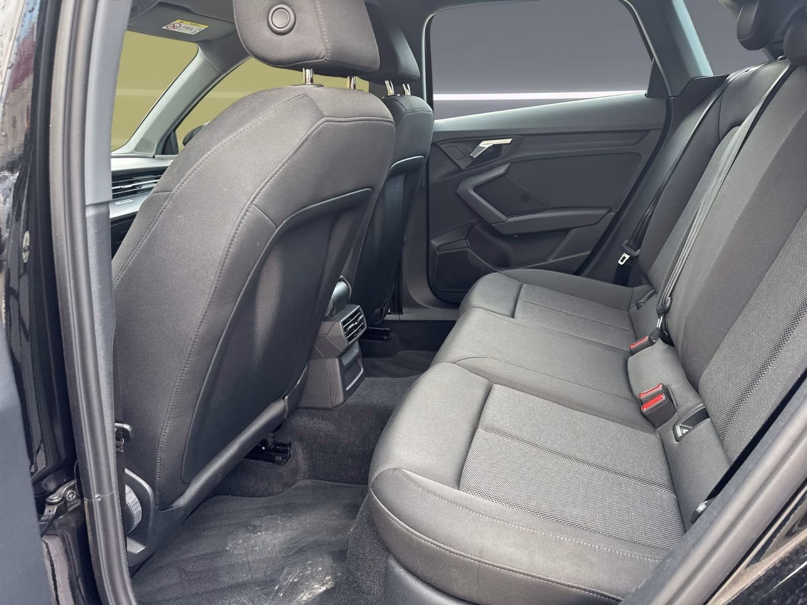 Audi A3 Sportback 30 TFSI advanced PDC+ SHZ 17"