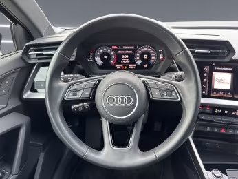 Audi A3 Sportback 30 TFSI advanced PDC+ SHZ 17"