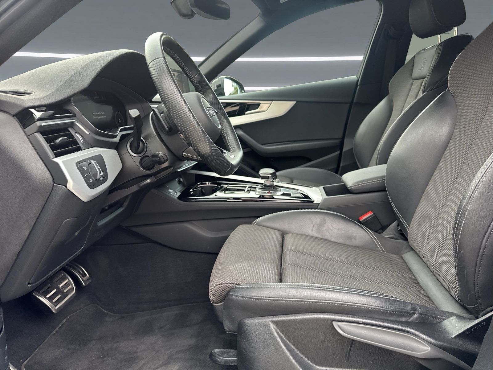 Audi A4 Avant TFSI S line competition edition+ MATRIX