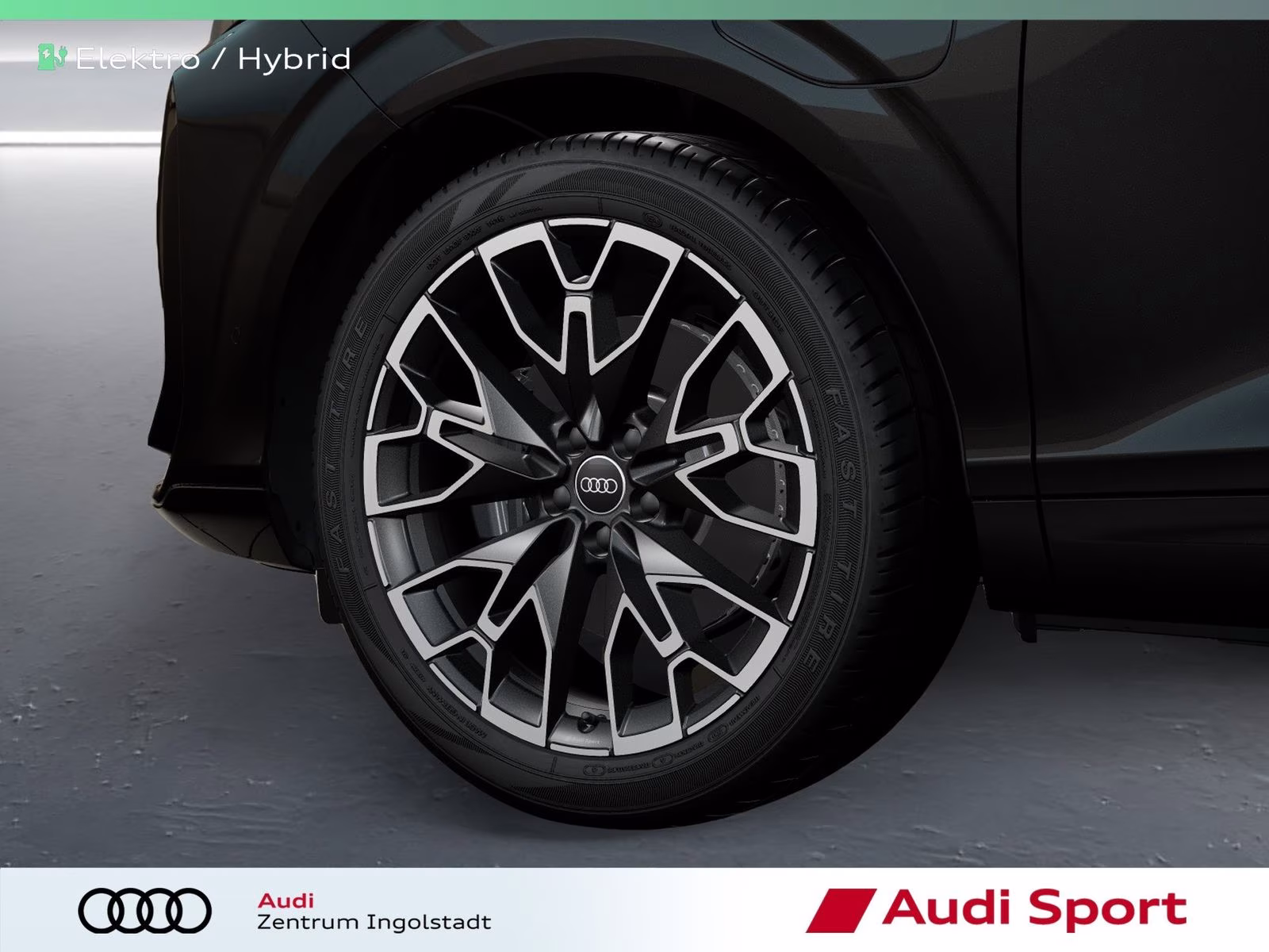 Audi Q3 e-hybrid S line Tech pro AHK