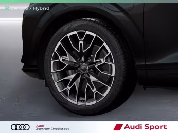 Audi Q3 e-hybrid S line Tech pro AHK