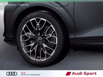 Audi Q3 e-hybrid S line Tech+ AHK STHZG