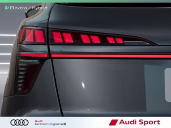 Audi Q3 e-hybrid S line Tech+ AHK STHZG