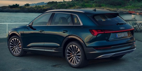 Audi e-tron*