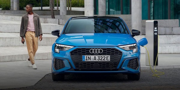 Jetzt Audi A3 Sportback S line 45 TFSI e* für 295,-/Monat leasen!